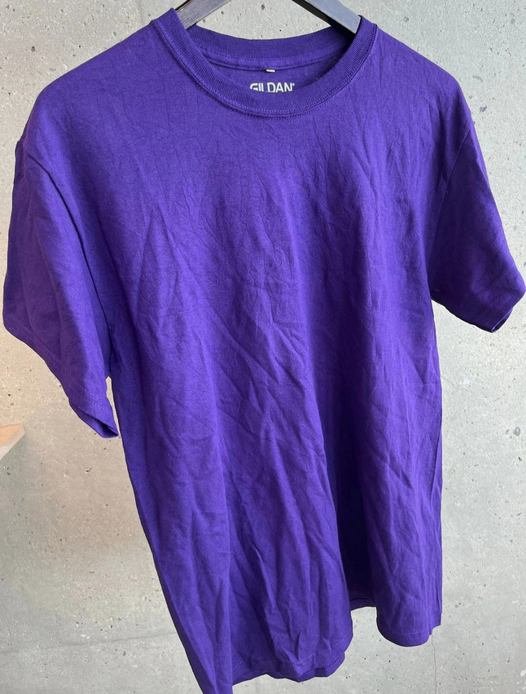 Produits finis - Lots de t-shirts violet