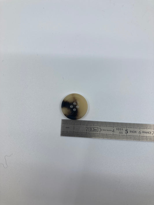 Boutons façon écaille - 4 trous - 20 mm