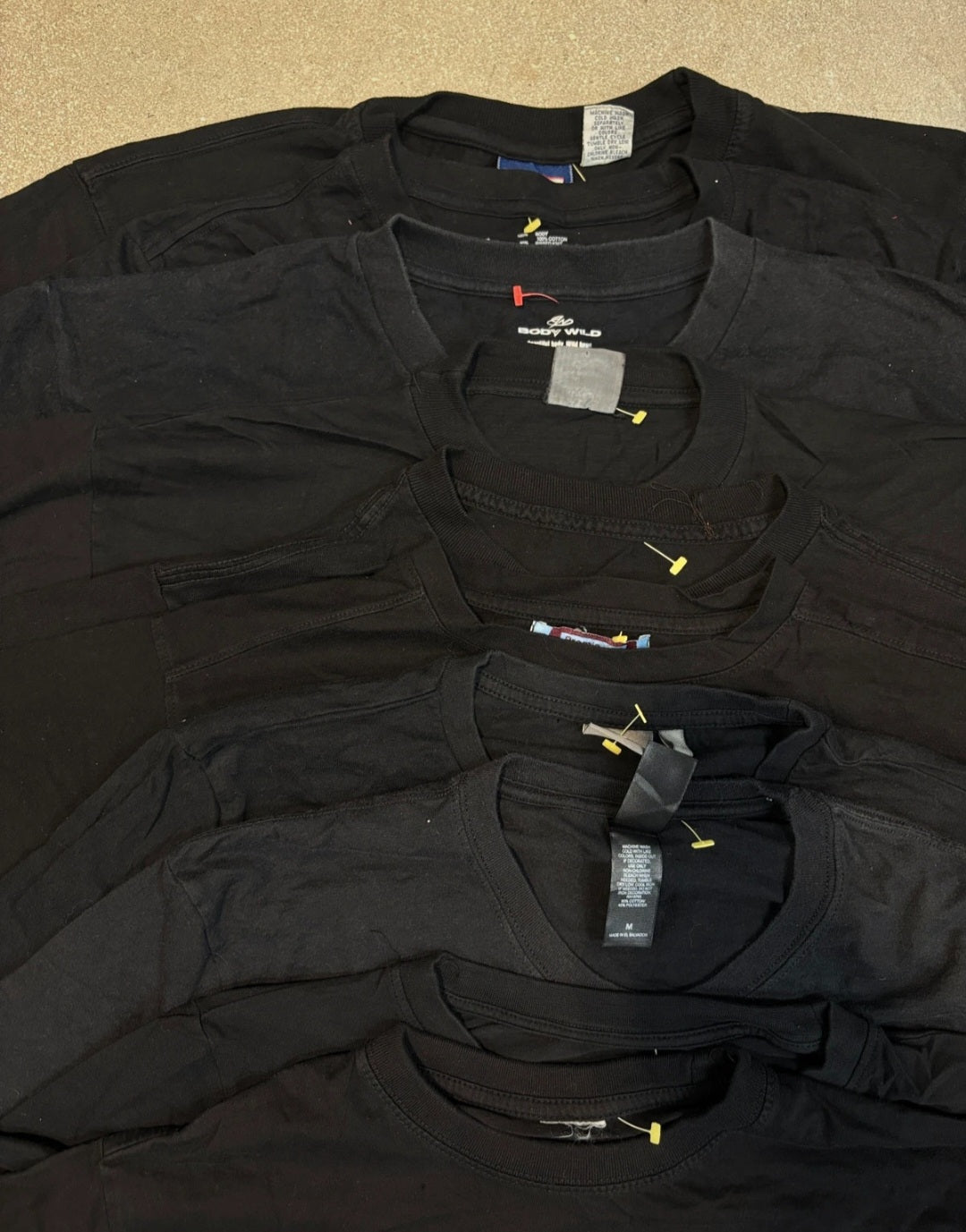 Produits finis - Lots de t-shirts noir