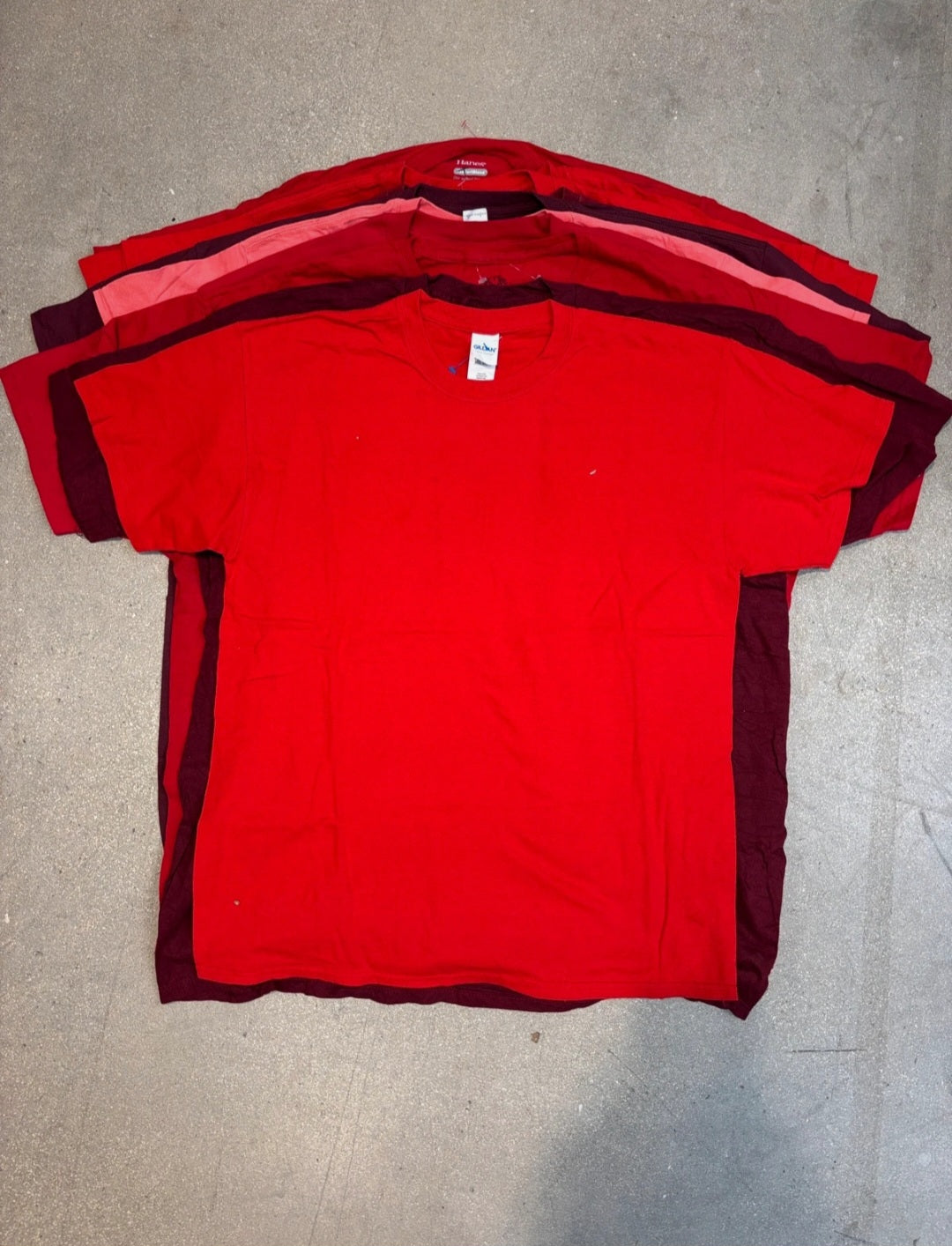 Produits finis - Lots de t-shirts rouge
