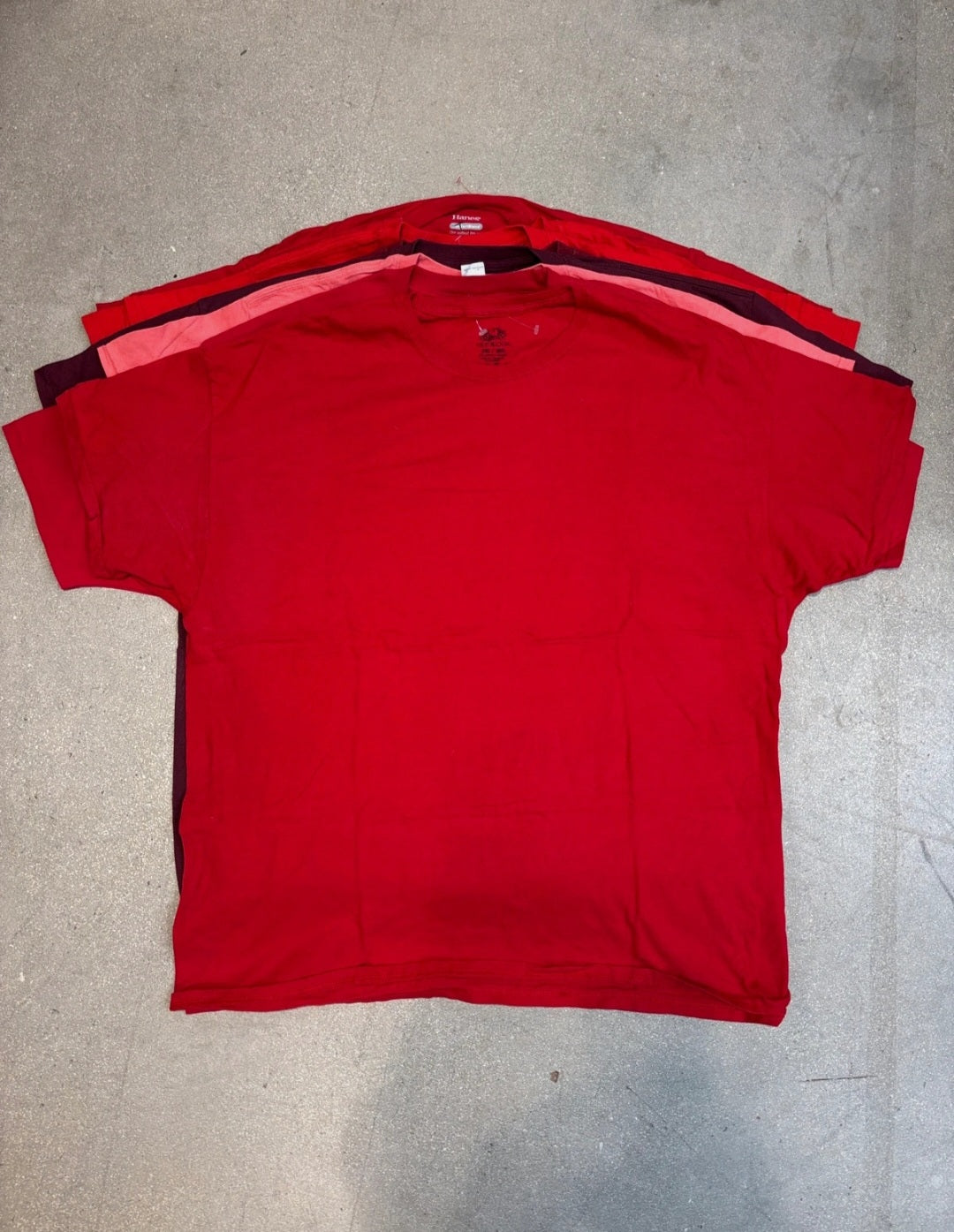 Produits finis - Lots de t-shirts rouge