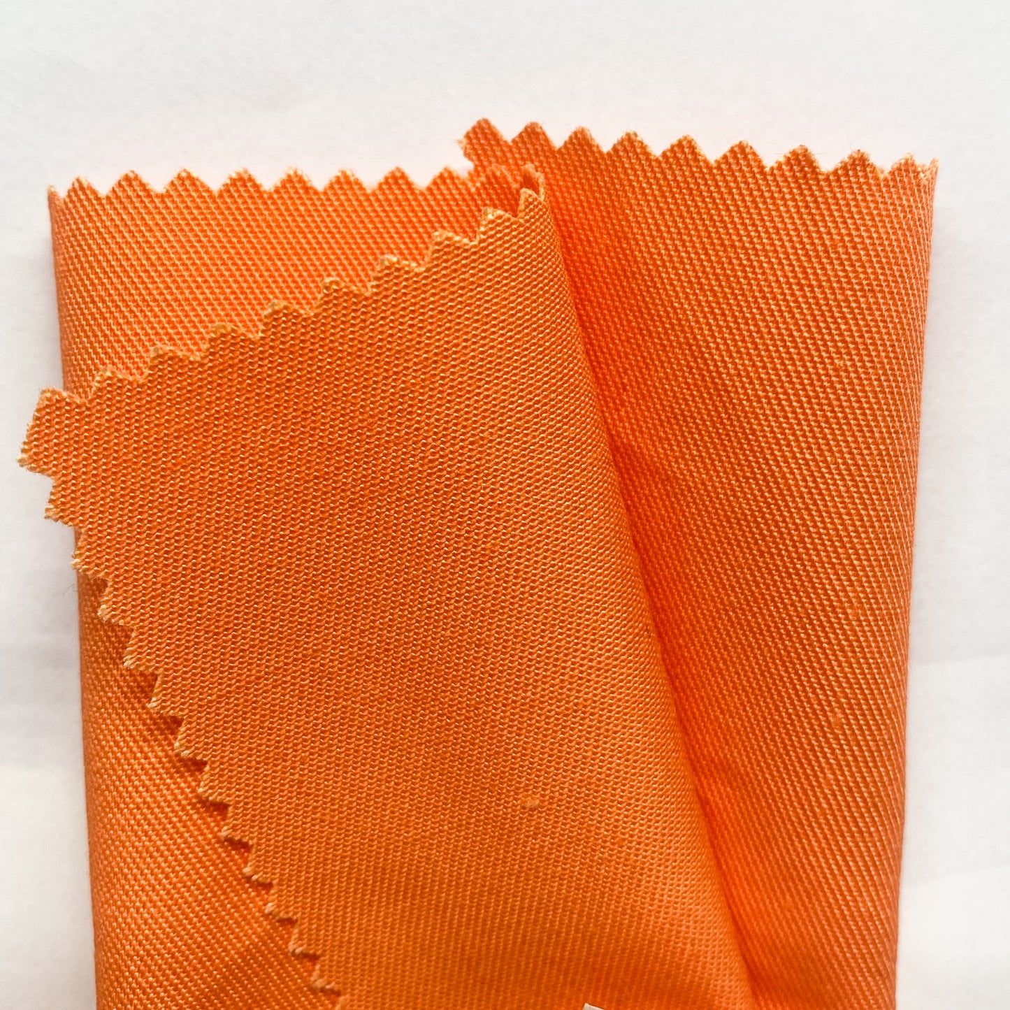 Tissu - Sergé coton polyester orange